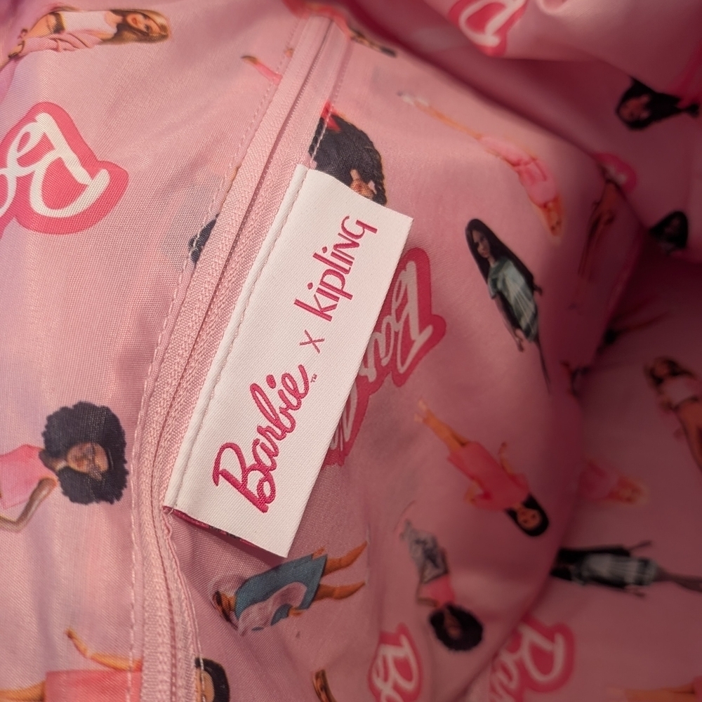 Kipling x Barbie ART M Bag Lively Pink w/ Barbie Keychain Coquette - Picture 10 of 16